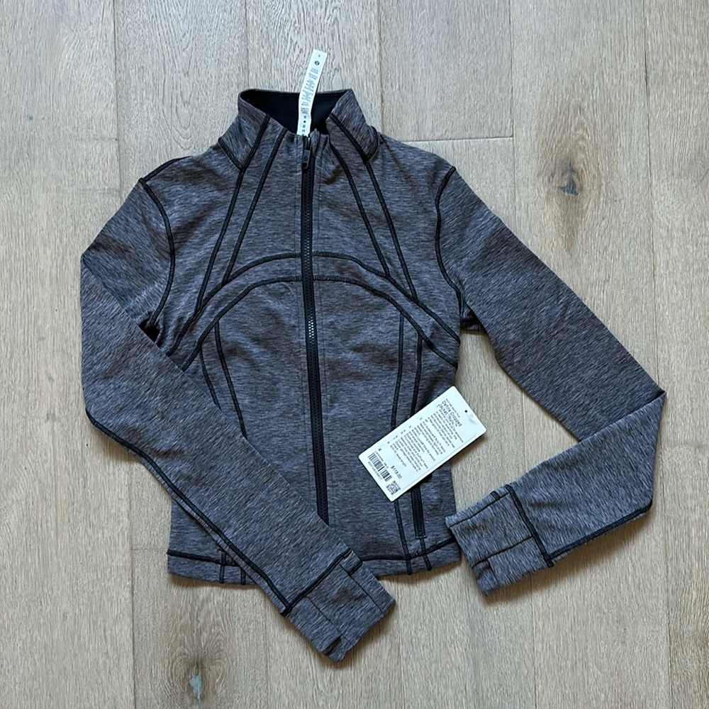 Define cropped jacket nulu heathered black size 4 lululemon